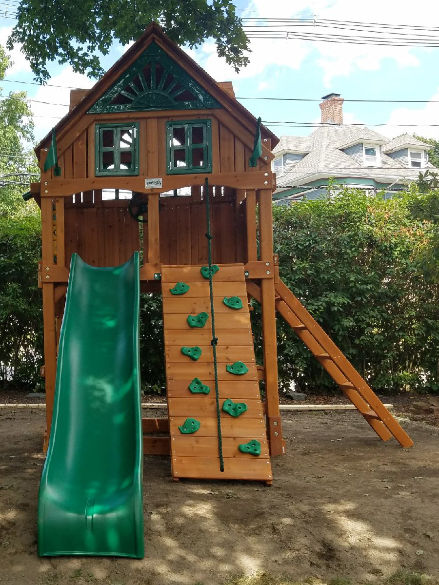 Gorilla Chateau Playset Assembly
